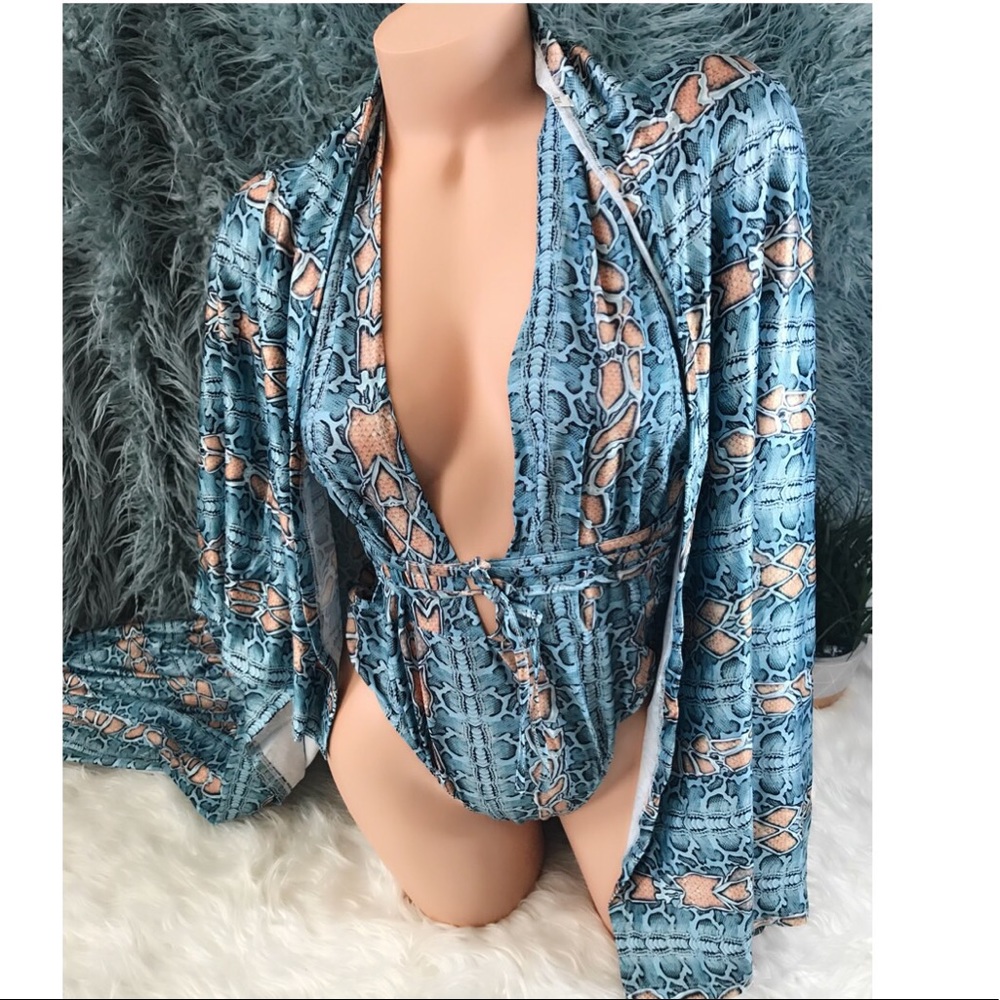 Swimsuit with matching chiffon